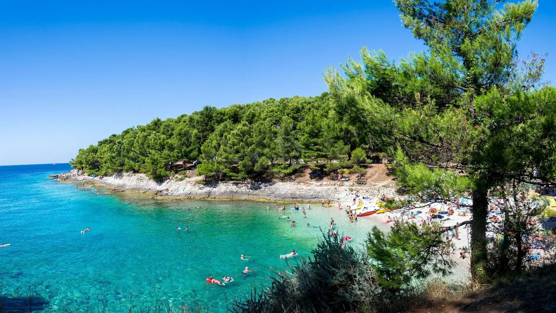 Two-Bedroom App 'Castegner' With Garden & Free Parking Pula Apartment