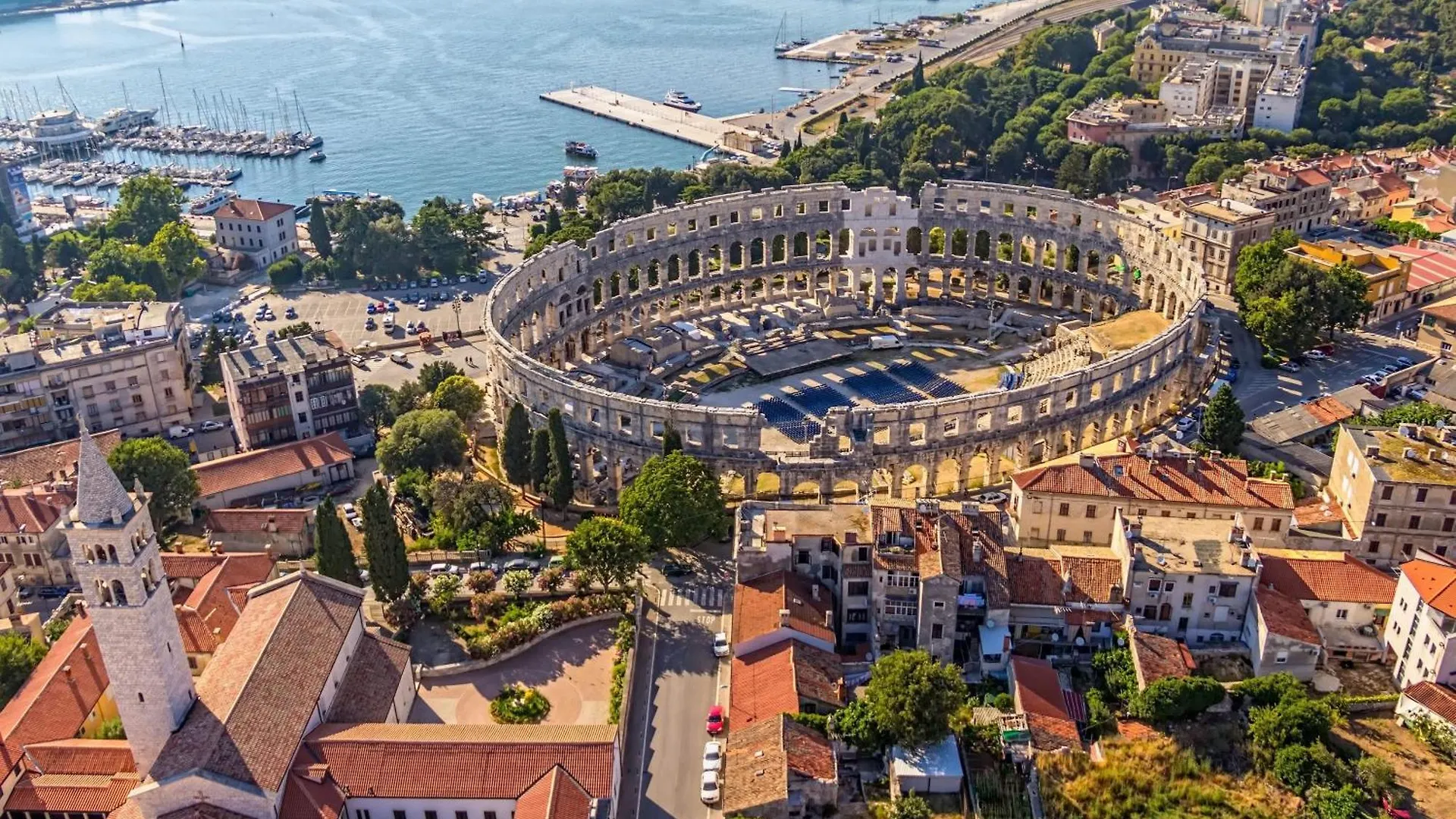 Two-Bedroom App 'Castegner' With Garden & Free Parking Pula Croatia
