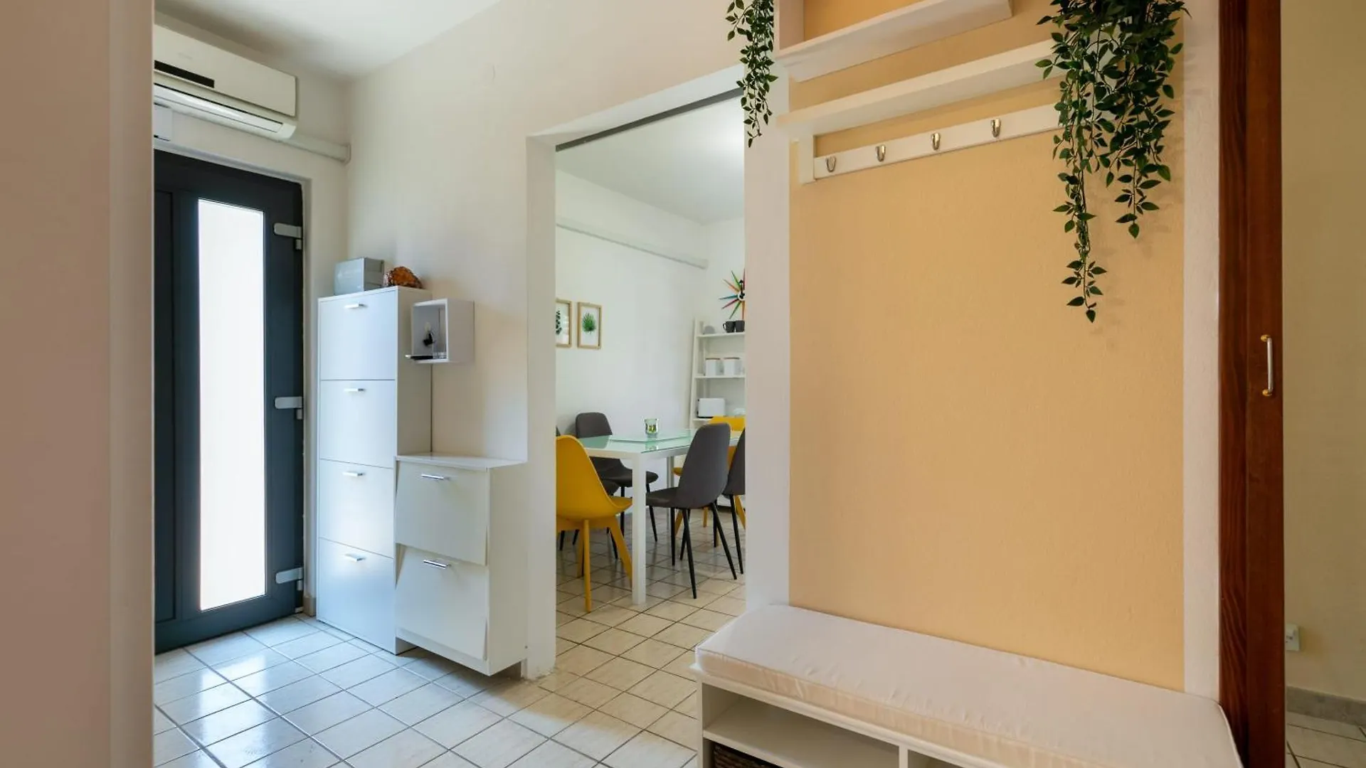 Two-Bedroom App 'Castegner' With Garden & Free Parking Pula Apartment