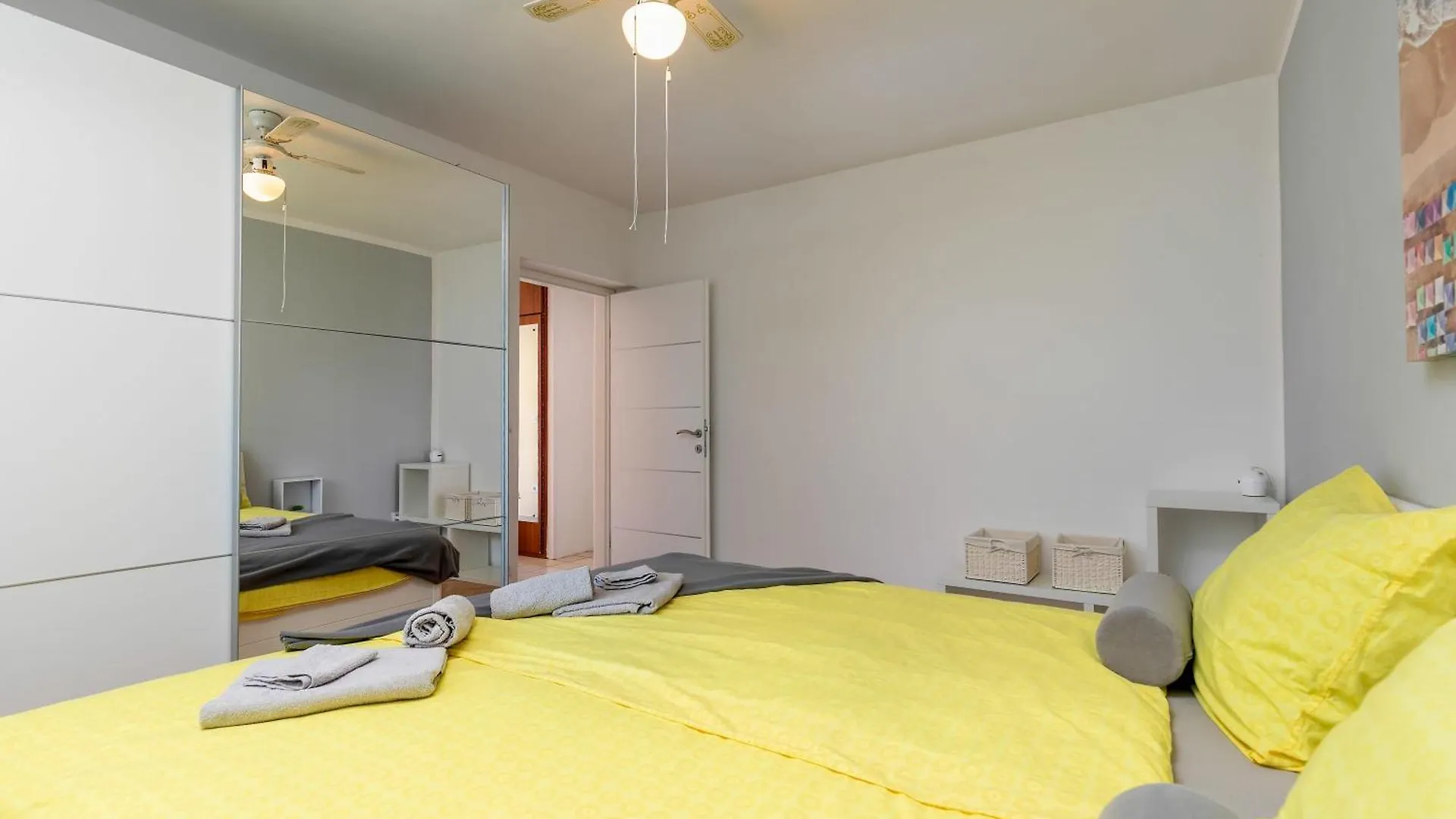 Apartment Two-Bedroom App 'Castegner' With Garden & Free Parking Pula