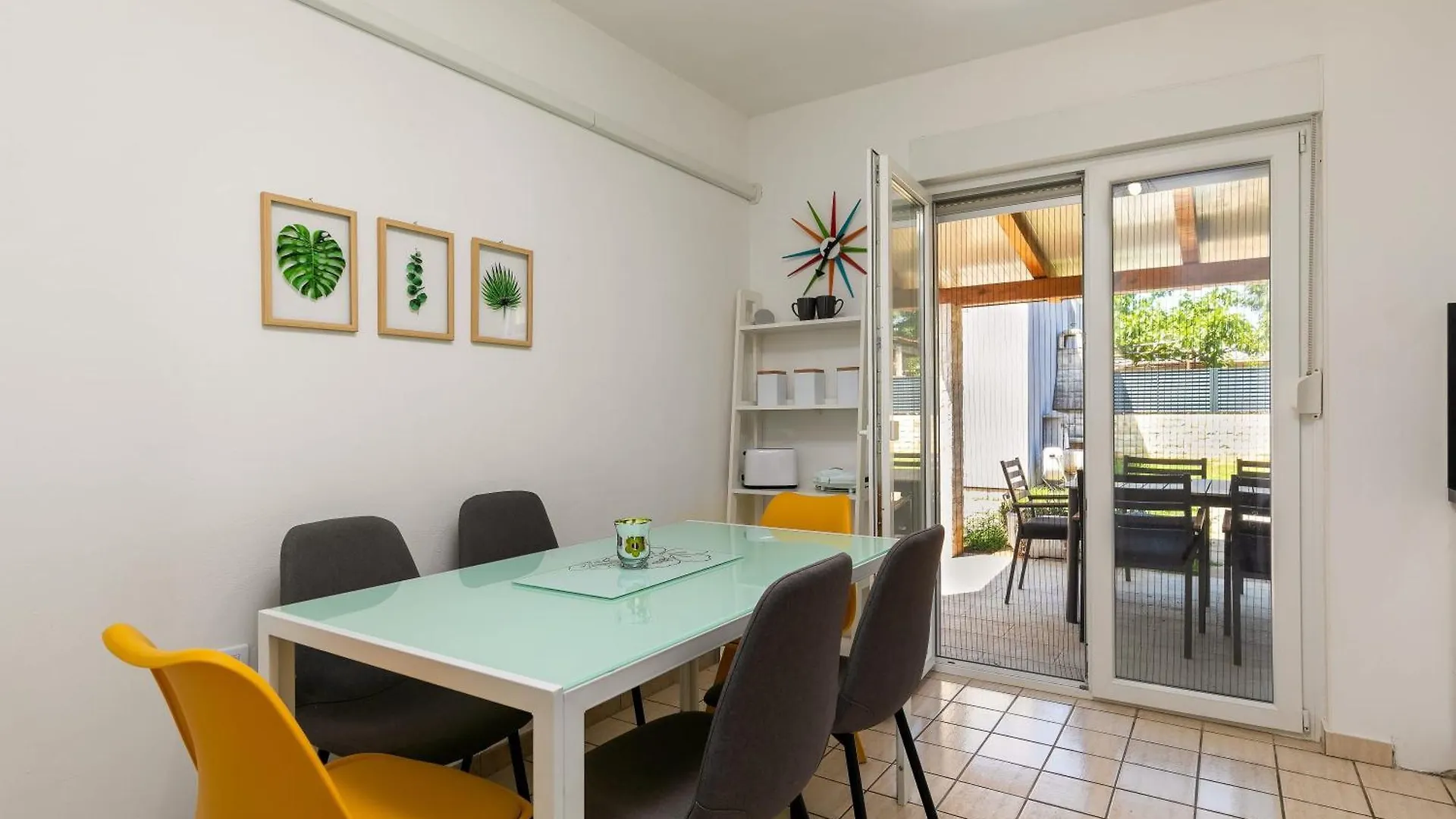 Two-Bedroom App 'Castegner' With Garden & Free Parking Pula