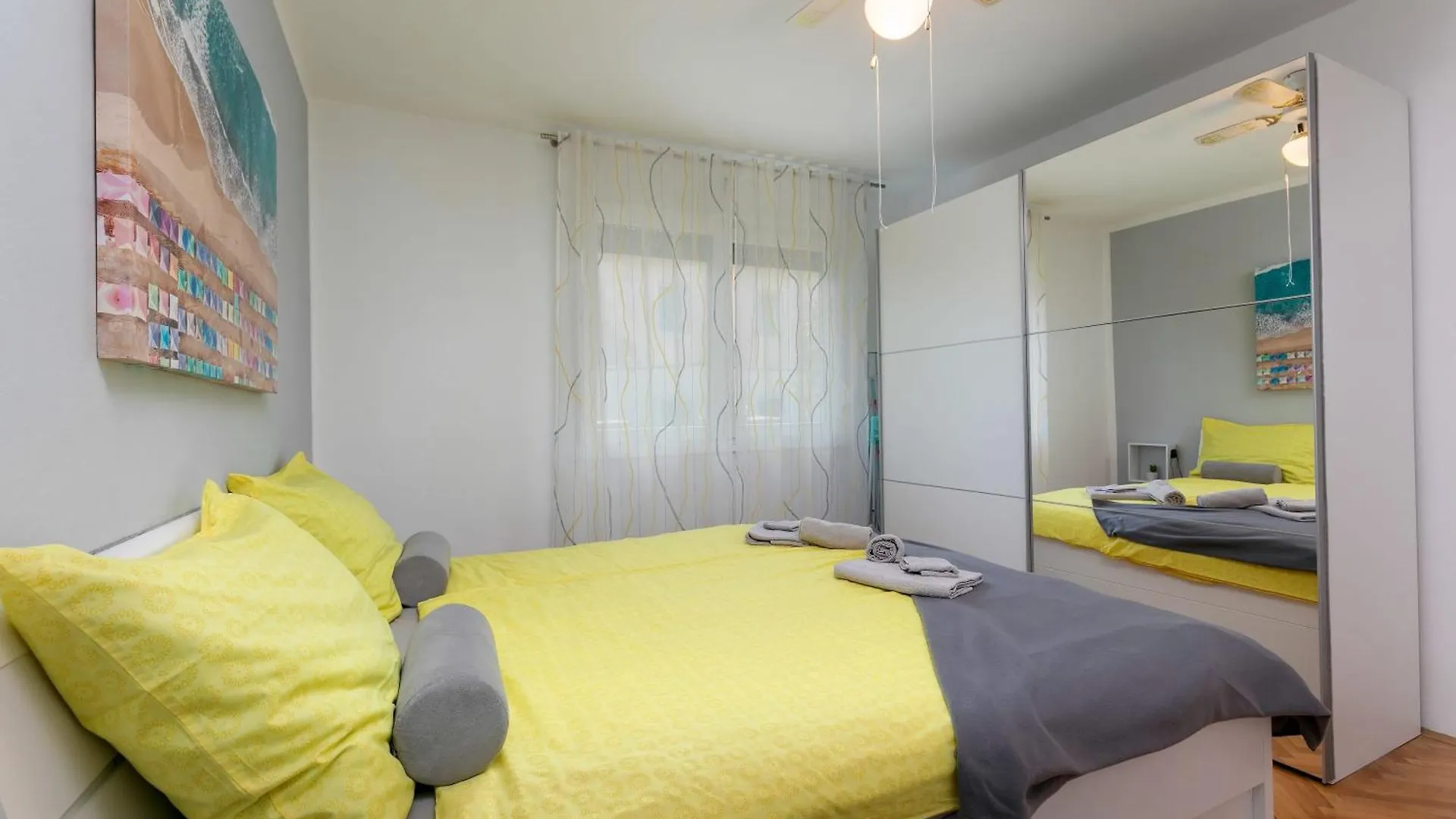 Apartment Two-Bedroom App 'Castegner' With Garden & Free Parking Pula Croatia