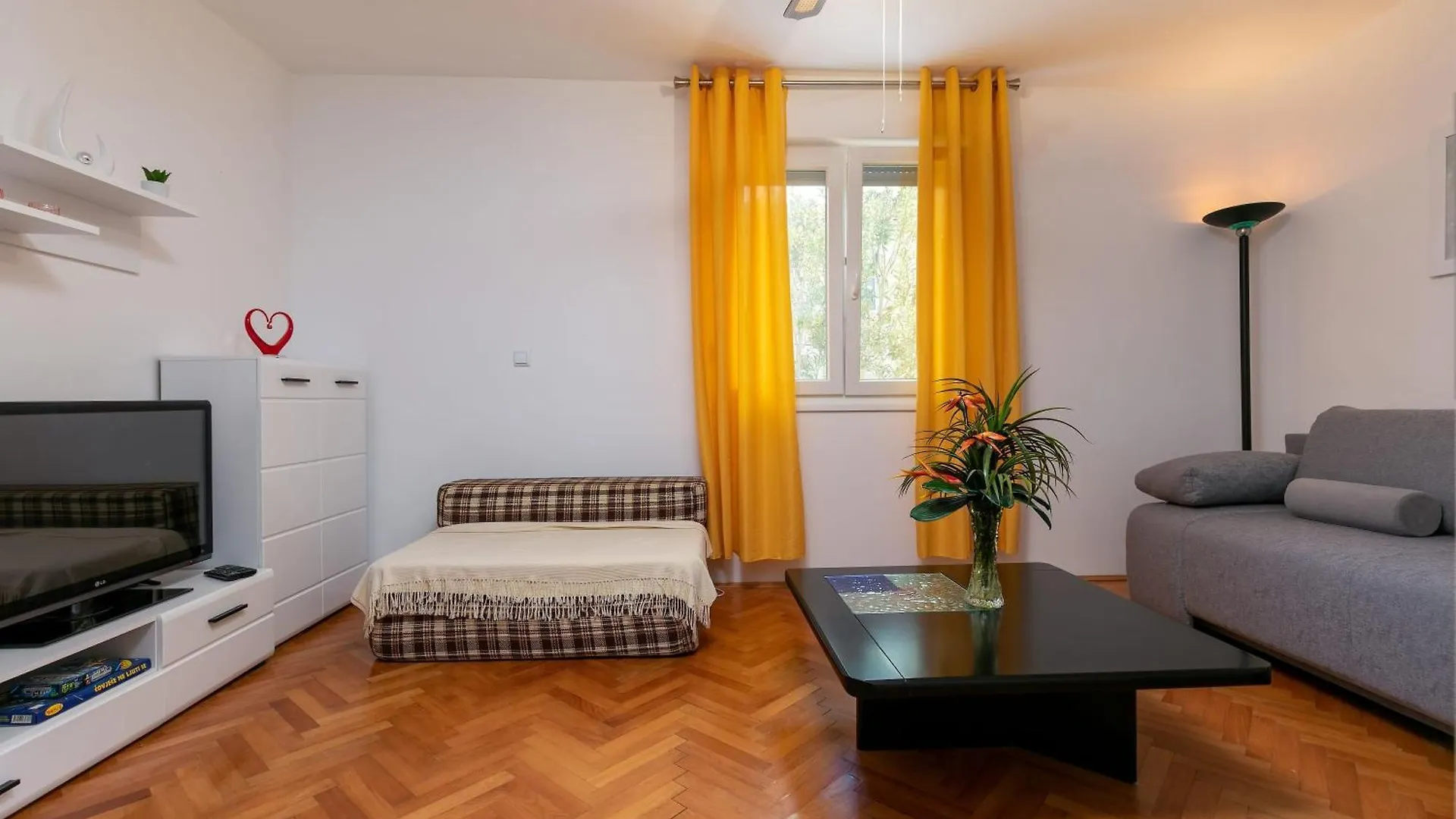 Two-Bedroom App 'Castegner' With Garden & Free Parking Pula